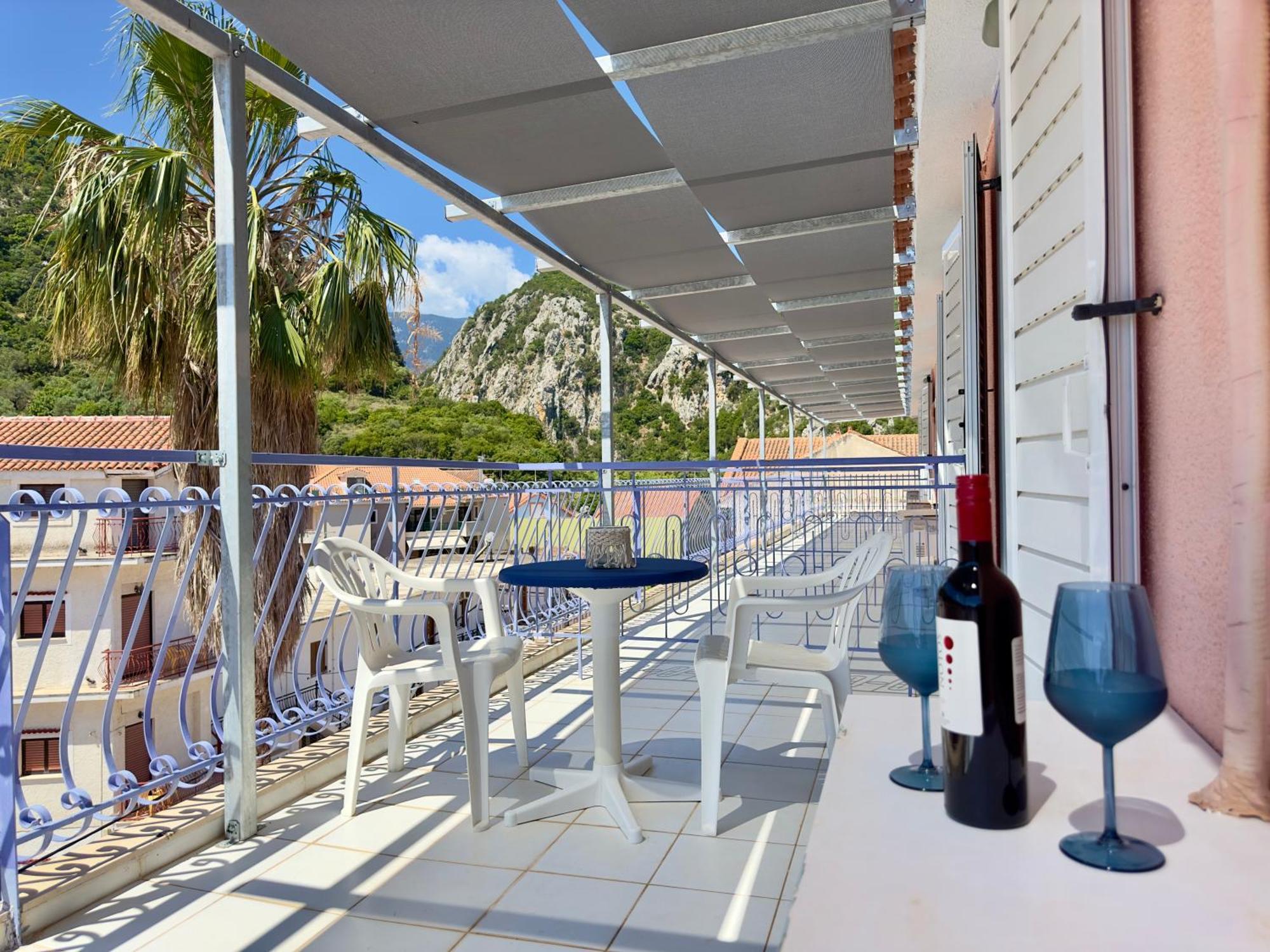 Hotel de apartamente Anemos & Poros (Kefalonia)