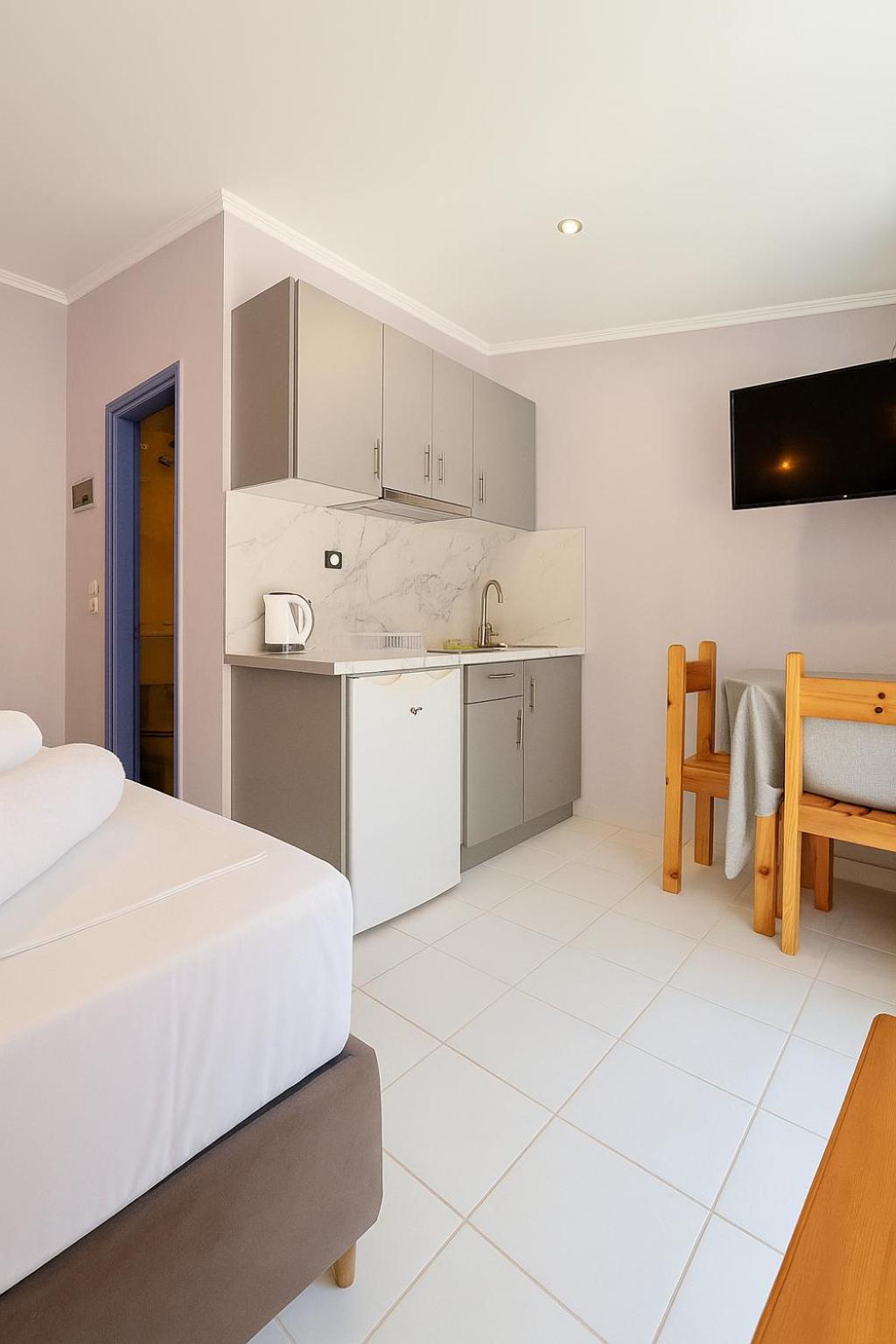Hotel de apartamente Anemos & 2*