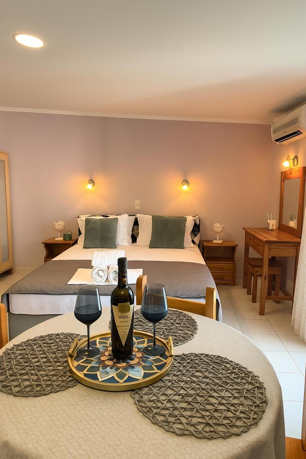 Anemos & Aparthotel Poros (Kefalonia)
